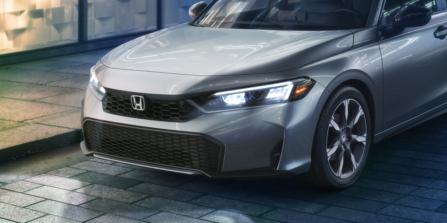 2025 Civic Hatchback Hybrid grille & headlights