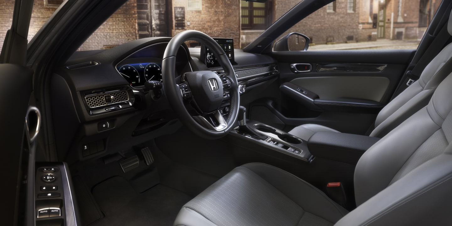 2025 Civic Hatchback Hybrid interior